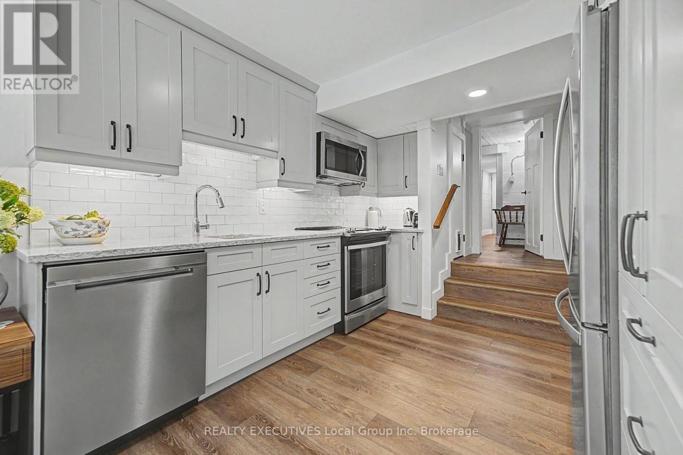 Suite kitchen